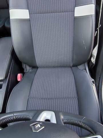 Белый Рено Сценик, объемом двигателя 1.5 л и пробегом 255 тыс. км за 8850 $, фото 18 на Automoto.ua