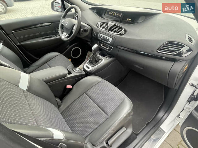 Белый Рено Сценик, объемом двигателя 2 л и пробегом 203 тыс. км за 8500 $, фото 19 на Automoto.ua