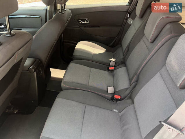 Белый Рено Сценик, объемом двигателя 1.46 л и пробегом 355 тыс. км за 7500 $, фото 18 на Automoto.ua