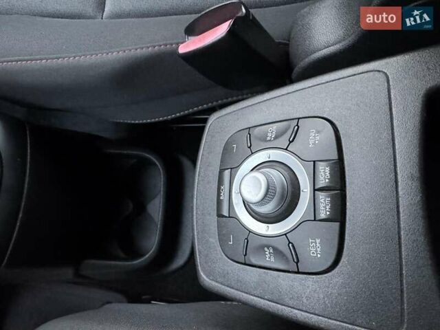 Рено Сценик 2012 в Радивилове на Automoto.ua Белый Рено Сценик, объемом двигателя 1.5 л и пробегом 205 тыс. км за 7800 $, фото 24 на Automoto.ua