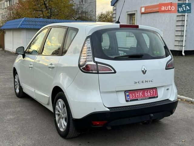 Рено Сценик 2012 в Радивилове на Automoto.ua Белый Рено Сценик, объемом двигателя 1.5 л и пробегом 205 тыс. км за 7800 $, фото 1 на Automoto.ua