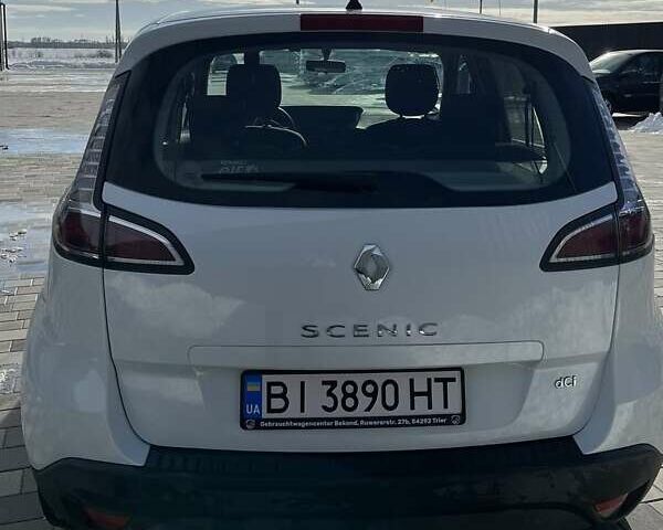 Белый Рено Сценик, объемом двигателя 1.5 л и пробегом 220 тыс. км за 8200 $, фото 8 на Automoto.ua