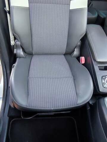 Белый Рено Сценик, объемом двигателя 1.5 л и пробегом 255 тыс. км за 8850 $, фото 19 на Automoto.ua