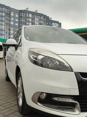 Белый Рено Сценик, объемом двигателя 1.5 л и пробегом 255 тыс. км за 8850 $, фото 9 на Automoto.ua