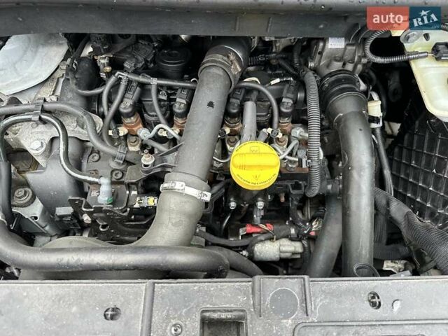 Белый Рено Сценик, объемом двигателя 1.5 л и пробегом 207 тыс. км за 7500 $, фото 29 на Automoto.ua