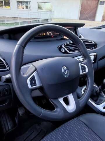 Белый Рено Сценик, объемом двигателя 1.5 л и пробегом 255 тыс. км за 8850 $, фото 17 на Automoto.ua