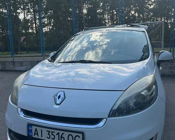 Білий Рено Сценік, об'ємом двигуна 1.5 л та пробігом 280 тис. км за 7500 $, фото 18 на Automoto.ua