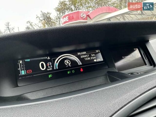 Белый Рено Сценик, объемом двигателя 1.5 л и пробегом 207 тыс. км за 7500 $, фото 23 на Automoto.ua