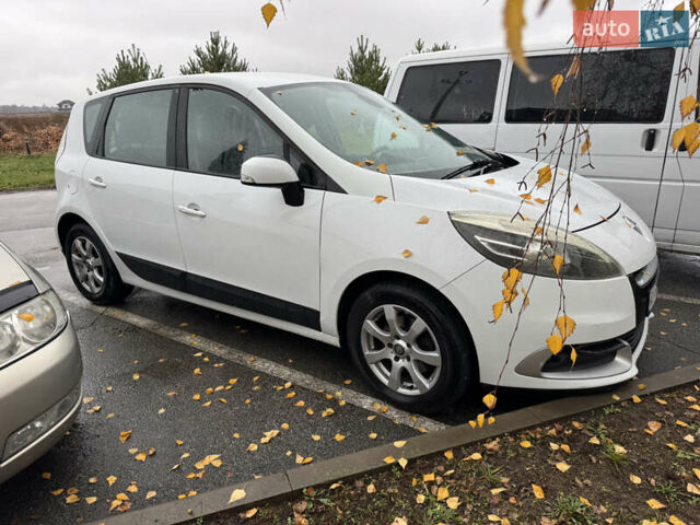 Белый Рено Сценик, объемом двигателя 1.46 л и пробегом 295 тыс. км за 5750 $, фото 2 на Automoto.ua