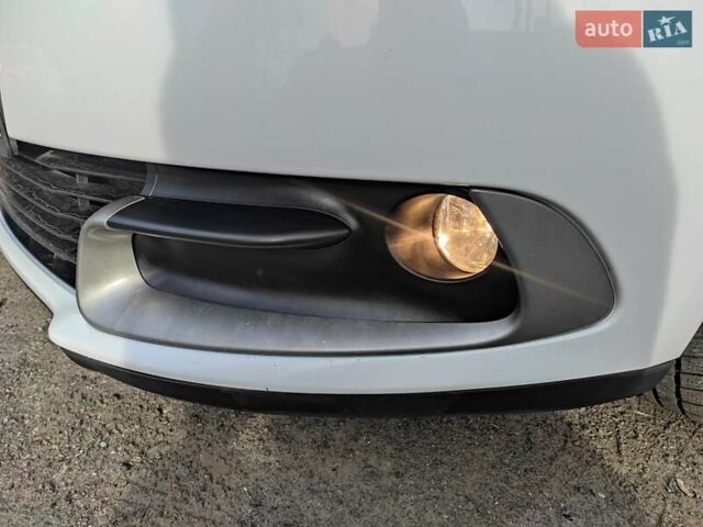 Білий Рено Сценік, об'ємом двигуна 1.46 л та пробігом 236 тис. км за 6999 $, фото 20 на Automoto.ua
