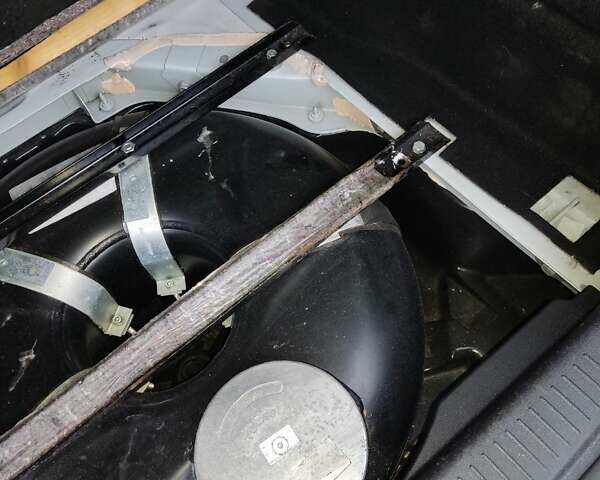 Белый Рено Сценик, объемом двигателя 1.6 л и пробегом 210 тыс. км за 8999 $, фото 61 на Automoto.ua