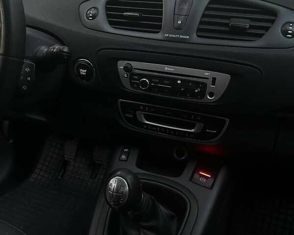 Білий Рено Сценік, об'ємом двигуна 1.5 л та пробігом 280 тис. км за 7500 $, фото 20 на Automoto.ua