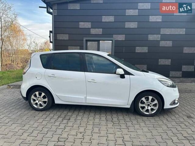 Білий Рено Сценік, об'ємом двигуна 1.6 л та пробігом 254 тис. км за 8300 $, фото 17 на Automoto.ua