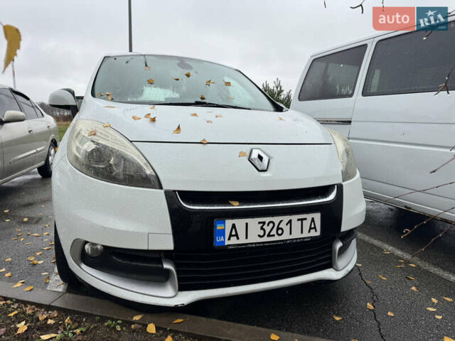 Белый Рено Сценик, объемом двигателя 1.46 л и пробегом 295 тыс. км за 5750 $, фото 1 на Automoto.ua