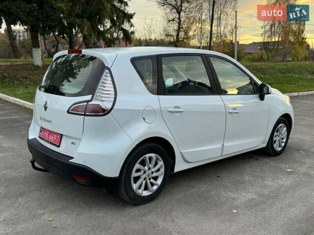 Рено Сценик 2012 в Радивилове на Automoto.ua Белый Рено Сценик, объемом двигателя 1.5 л и пробегом 205 тыс. км за 7800 $, фото 12 на Automoto.ua