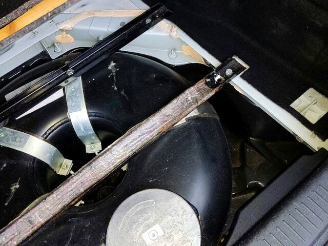 Белый Рено Сценик, объемом двигателя 1.6 л и пробегом 210 тыс. км за 8500 $, фото 9 на Automoto.ua