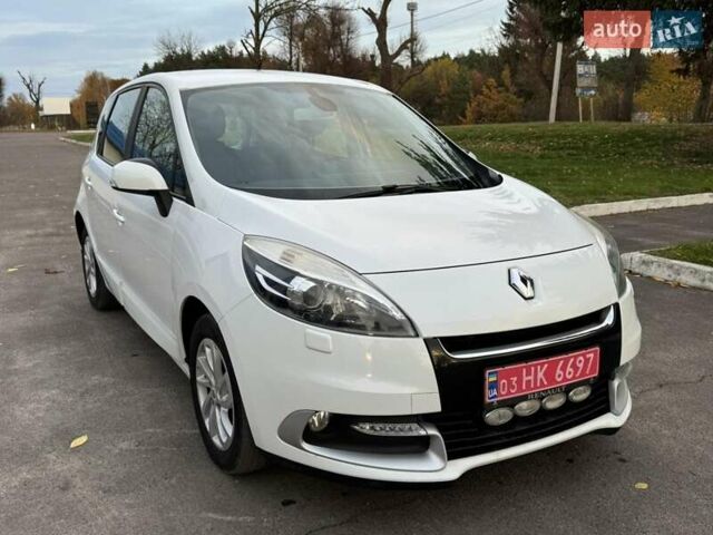 Рено Сценик 2012 в Радивилове на Automoto.ua Белый Рено Сценик, объемом двигателя 1.5 л и пробегом 205 тыс. км за 7800 $, фото 14 на Automoto.ua