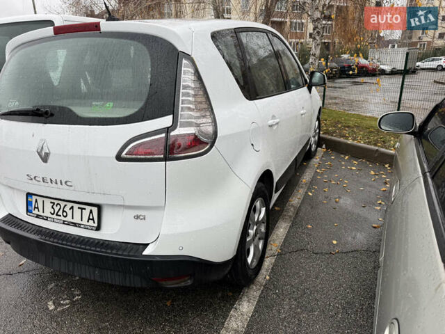 Белый Рено Сценик, объемом двигателя 1.46 л и пробегом 295 тыс. км за 5750 $, фото 3 на Automoto.ua