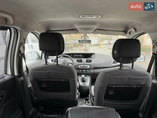 Белый Рено Сценик, объемом двигателя 1.46 л и пробегом 295 тыс. км за 5750 $, фото 6 на Automoto.ua