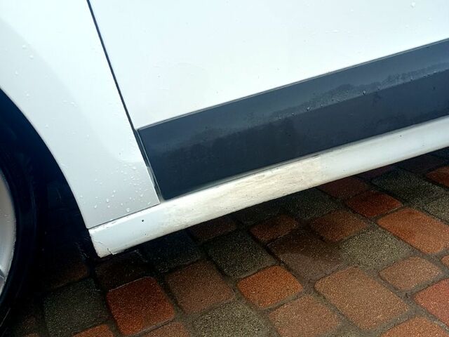 Білий Рено Сценік, об'ємом двигуна 1.6 л та пробігом 305 тис. км за 8280 $, фото 3 на Automoto.ua