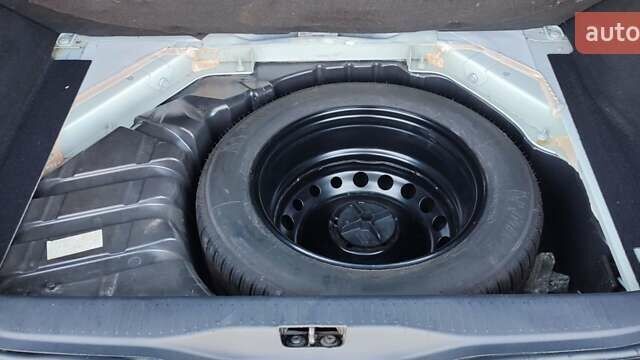 Белый Рено Сценик, объемом двигателя 1.5 л и пробегом 255 тыс. км за 8850 $, фото 27 на Automoto.ua