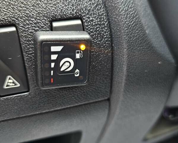 Рено Сценик 2012 в Одессе на Automoto.ua Белый Рено Сценик, объемом двигателя 2 л и пробегом 280 тыс. км за 8700 $, фото 18 на Automoto.ua