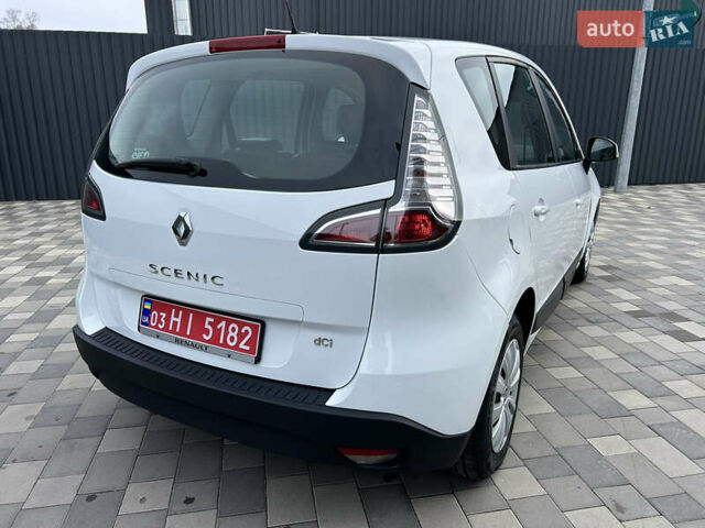 Белый Рено Сценик, объемом двигателя 1.5 л и пробегом 148 тыс. км за 8400 $, фото 75 на Automoto.ua