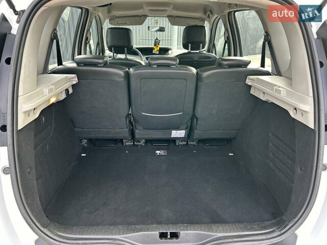 Белый Рено Сценик, объемом двигателя 1.5 л и пробегом 148 тыс. км за 8400 $, фото 50 на Automoto.ua