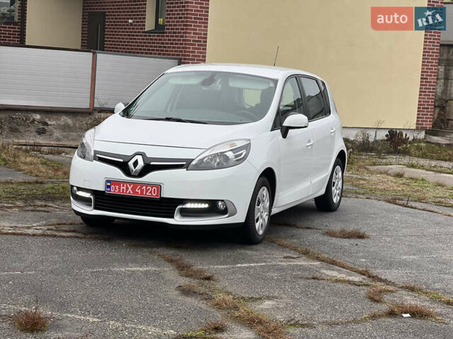 Белый Рено Сценик, объемом двигателя 1.46 л и пробегом 190 тыс. км за 9750 $, фото 2 на Automoto.ua