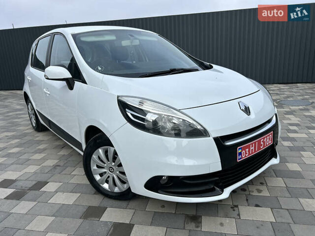 Белый Рено Сценик, объемом двигателя 1.5 л и пробегом 148 тыс. км за 8400 $, фото 140 на Automoto.ua