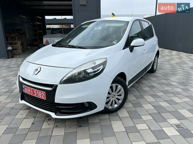 Белый Рено Сценик, объемом двигателя 1.5 л и пробегом 148 тыс. км за 8400 $, фото 100 на Automoto.ua