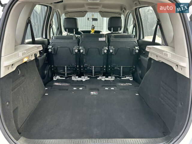 Белый Рено Сценик, объемом двигателя 1.5 л и пробегом 148 тыс. км за 8400 $, фото 54 на Automoto.ua