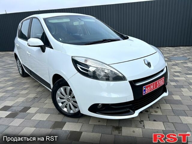 Белый Рено Сценик, объемом двигателя 1.5 л и пробегом 148 тыс. км за 8500 $, фото 1 на Automoto.ua