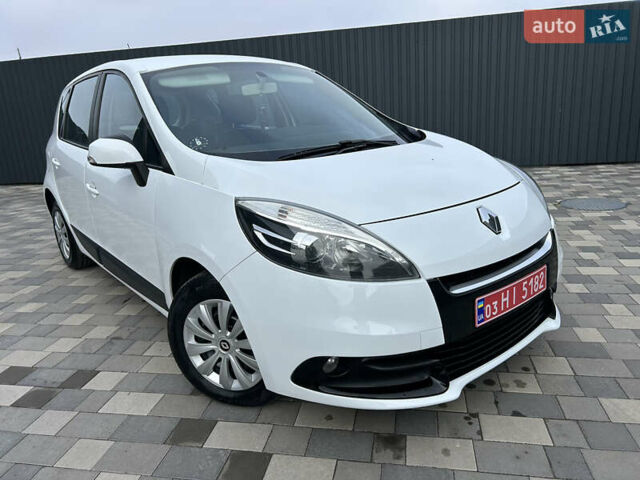 Белый Рено Сценик, объемом двигателя 1.5 л и пробегом 148 тыс. км за 8400 $, фото 71 на Automoto.ua