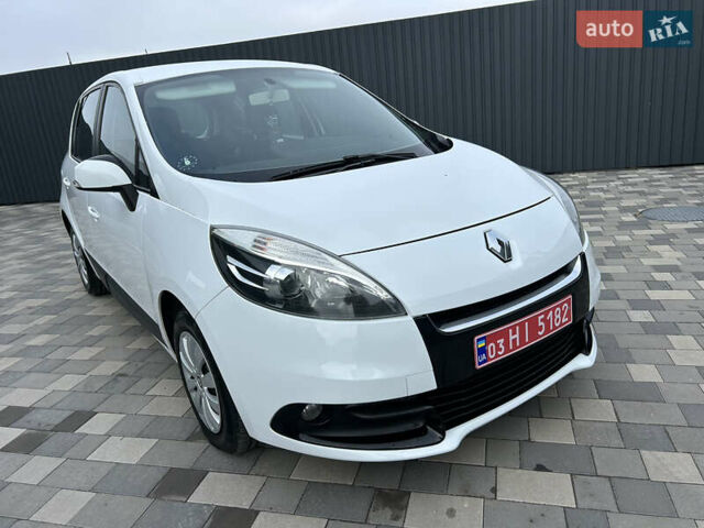 Белый Рено Сценик, объемом двигателя 1.5 л и пробегом 148 тыс. км за 8400 $, фото 113 на Automoto.ua
