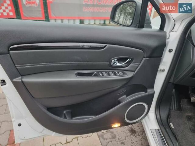 Белый Рено Сценик, объемом двигателя 1.5 л и пробегом 223 тыс. км за 8400 $, фото 43 на Automoto.ua
