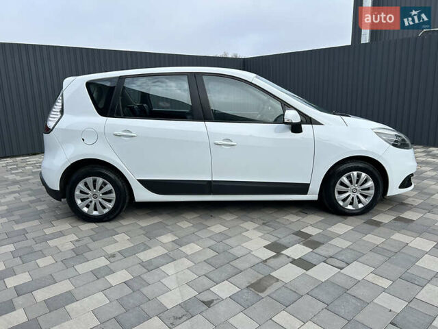 Белый Рено Сценик, объемом двигателя 1.5 л и пробегом 148 тыс. км за 8400 $, фото 2 на Automoto.ua