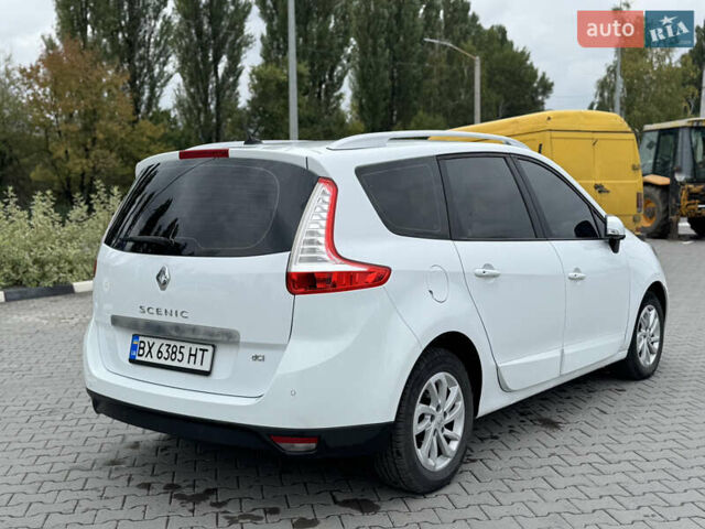 Білий Рено Сценік, об'ємом двигуна 1.46 л та пробігом 210 тис. км за 9299 $, фото 4 на Automoto.ua