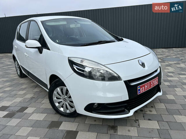 Белый Рено Сценик, объемом двигателя 1.5 л и пробегом 148 тыс. км за 8400 $, фото 124 на Automoto.ua