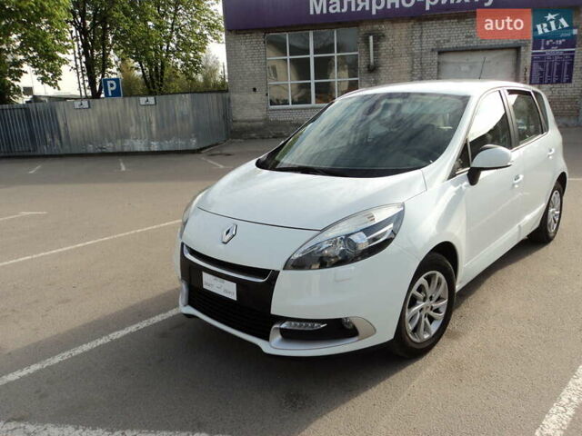 Белый Рено Сценик, объемом двигателя 1.46 л и пробегом 228 тыс. км за 8000 $, фото 3 на Automoto.ua