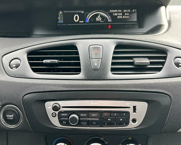 Белый Рено Сценик, объемом двигателя 1.5 л и пробегом 148 тыс. км за 8400 $, фото 21 на Automoto.ua