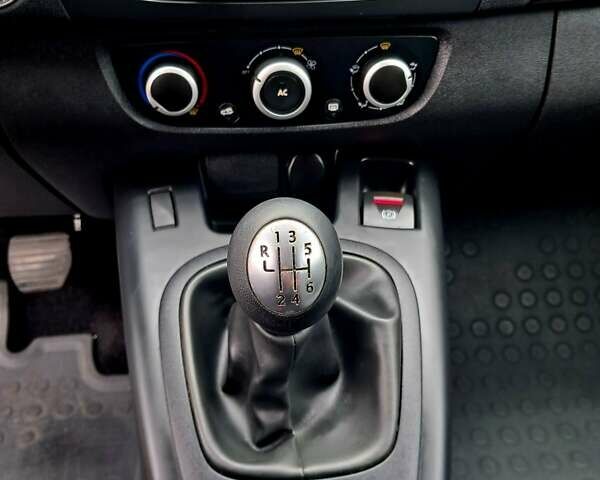 Білий Рено Сценік, об'ємом двигуна 1.46 л та пробігом 248 тис. км за 8900 $, фото 24 на Automoto.ua