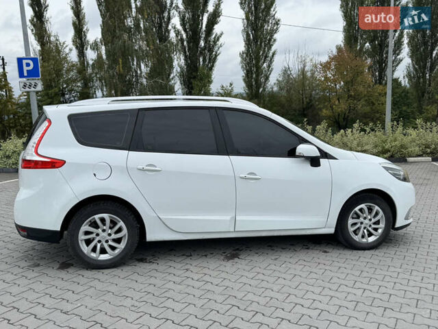 Білий Рено Сценік, об'ємом двигуна 1.46 л та пробігом 210 тис. км за 9299 $, фото 3 на Automoto.ua