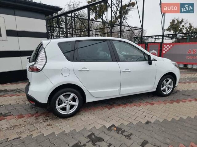 Белый Рено Сценик, объемом двигателя 1.5 л и пробегом 223 тыс. км за 8400 $, фото 15 на Automoto.ua