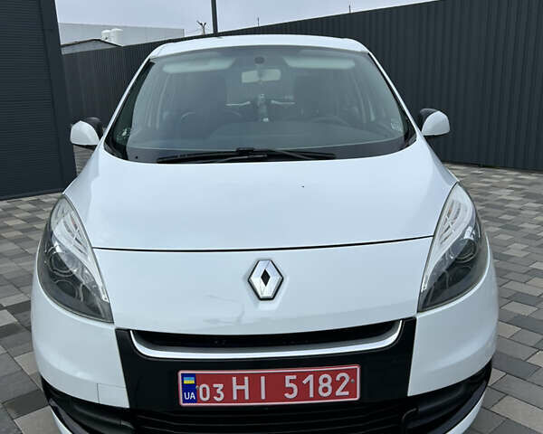 Белый Рено Сценик, объемом двигателя 1.5 л и пробегом 148 тыс. км за 8400 $, фото 80 на Automoto.ua