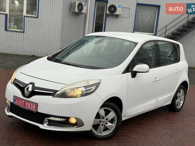 Белый Рено Сценик, объемом двигателя 1.6 л и пробегом 260 тыс. км за 7950 $, фото 4 на Automoto.ua