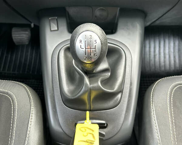 Белый Рено Сценик, объемом двигателя 1.5 л и пробегом 148 тыс. км за 8400 $, фото 19 на Automoto.ua