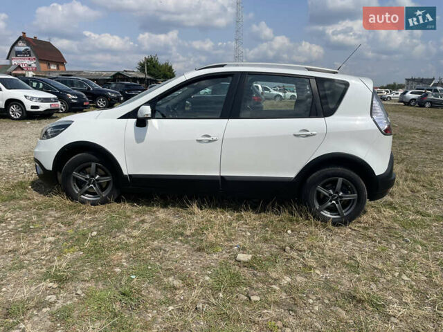 Белый Рено Сценик, объемом двигателя 1.5 л и пробегом 299 тыс. км за 8900 $, фото 8 на Automoto.ua