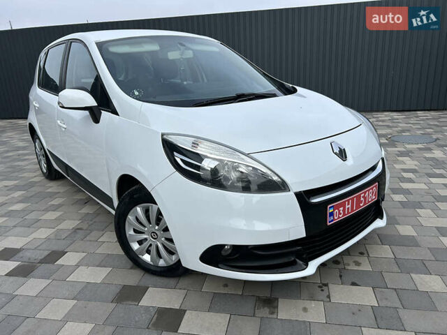 Белый Рено Сценик, объемом двигателя 1.5 л и пробегом 148 тыс. км за 8400 $, фото 122 на Automoto.ua