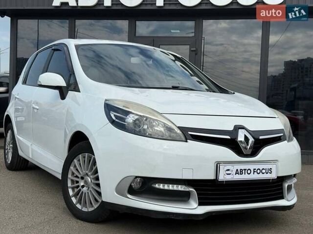 Белый Рено Сценик, объемом двигателя 1.46 л и пробегом 235 тыс. км за 8790 $, фото 1 на Automoto.ua